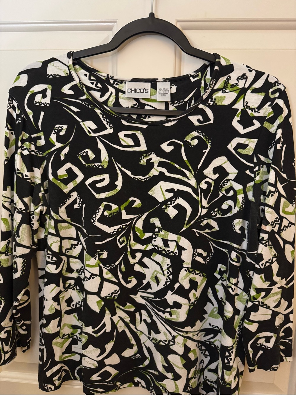 Chico's Top Black White and Lime Abstract Print 3/4 Sleeve Top Chico’s size 1